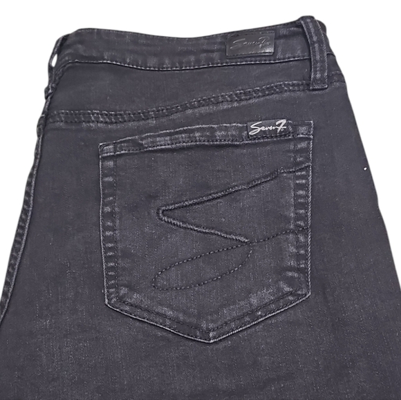 ๐ข 3 for $30 ๐ข SEVEN7 SUNSET BERMUDA SHORTS - Picture 8 of 8